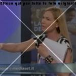 federica-panicucci-mattino-cinque-24-aprile-2013-5