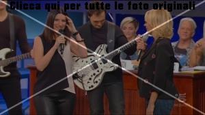 amici-23-novembre-2013 (12) laura-pausini