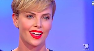 charlize-theron-ce-posta-per-te-07