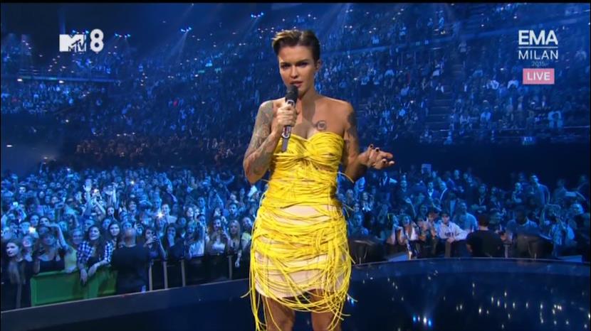 diretta-mtv-ema-2015 (2)