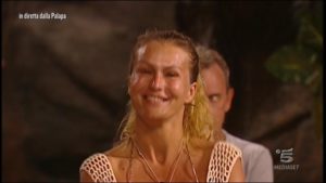 eva-henger-eliminata-isola-29-gennaio-2018 (9)