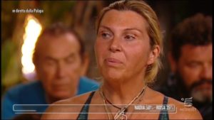 nadia-rinaldi-eliminata-isola-5-febbraio-2018 (12)