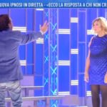 giucas-casella-ipnotizza-nadia-rinaldi-domenica-live-2