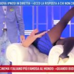 giucas-casella-ipnotizza-nadia-rinaldi-domenica-live-8