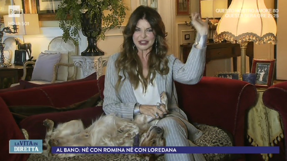 Alba Parietti cane Venghi La vita in diretta-5