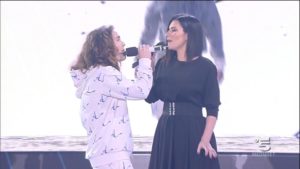 amici-7-aprile-2018-corale-laura-pausini-squadra-bianca (12)