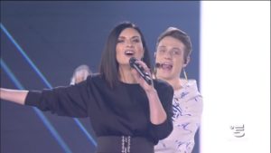 amici-7-aprile-2018-corale-laura-pausini-squadra-bianca (13)