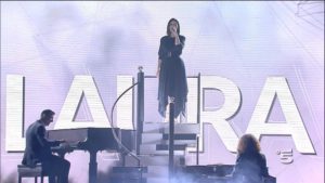 amici-7-aprile-2018-corale-laura-pausini-squadra-bianca (4)