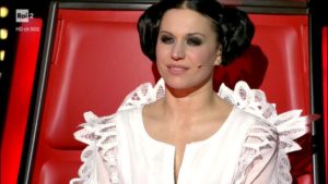 elisabetta-eneh-passa-the-voice-19-aprile-2018-knock-out (14)