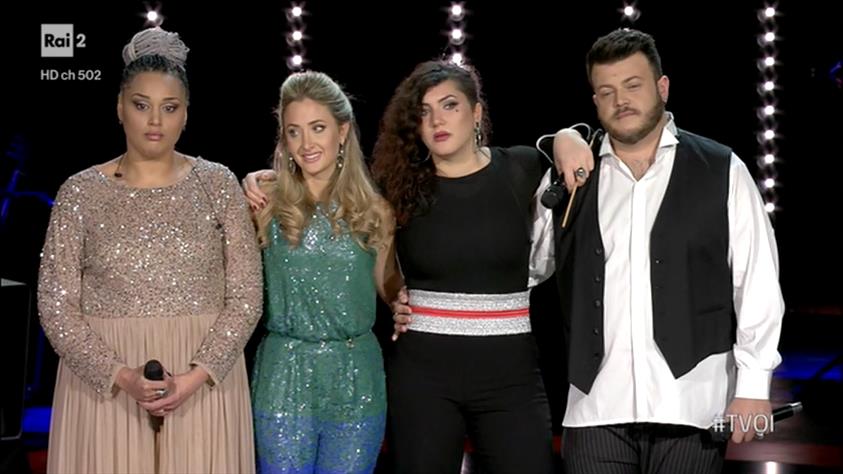 elisabetta-eneh-passa-the-voice-19-aprile-2018-knock-out (17)