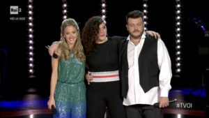 elisabetta-eneh-passa-the-voice-19-aprile-2018-knock-out (19)