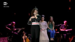 elisabetta-eneh-passa-the-voice-19-aprile-2018-knock-out (7)