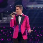 federico-angelucci-robbie-williams-tale-quale-show (2)