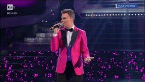 federico-angelucci-robbie-williams-tale-quale-show (2)