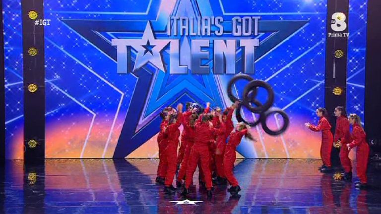 Italia's Got Talent 2019 Ronny Accordino Crew-10