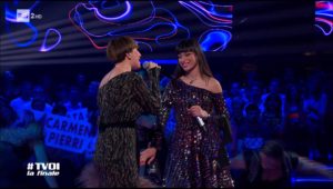 carmen-pierri-arisa-finale-the-voice-2019 (5)