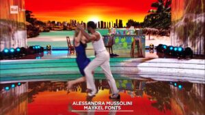 alessandra-mussolini-ballando-26-settembre-2020-mykel-fonts (3)