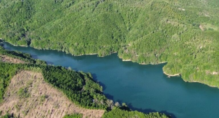 lago del salto