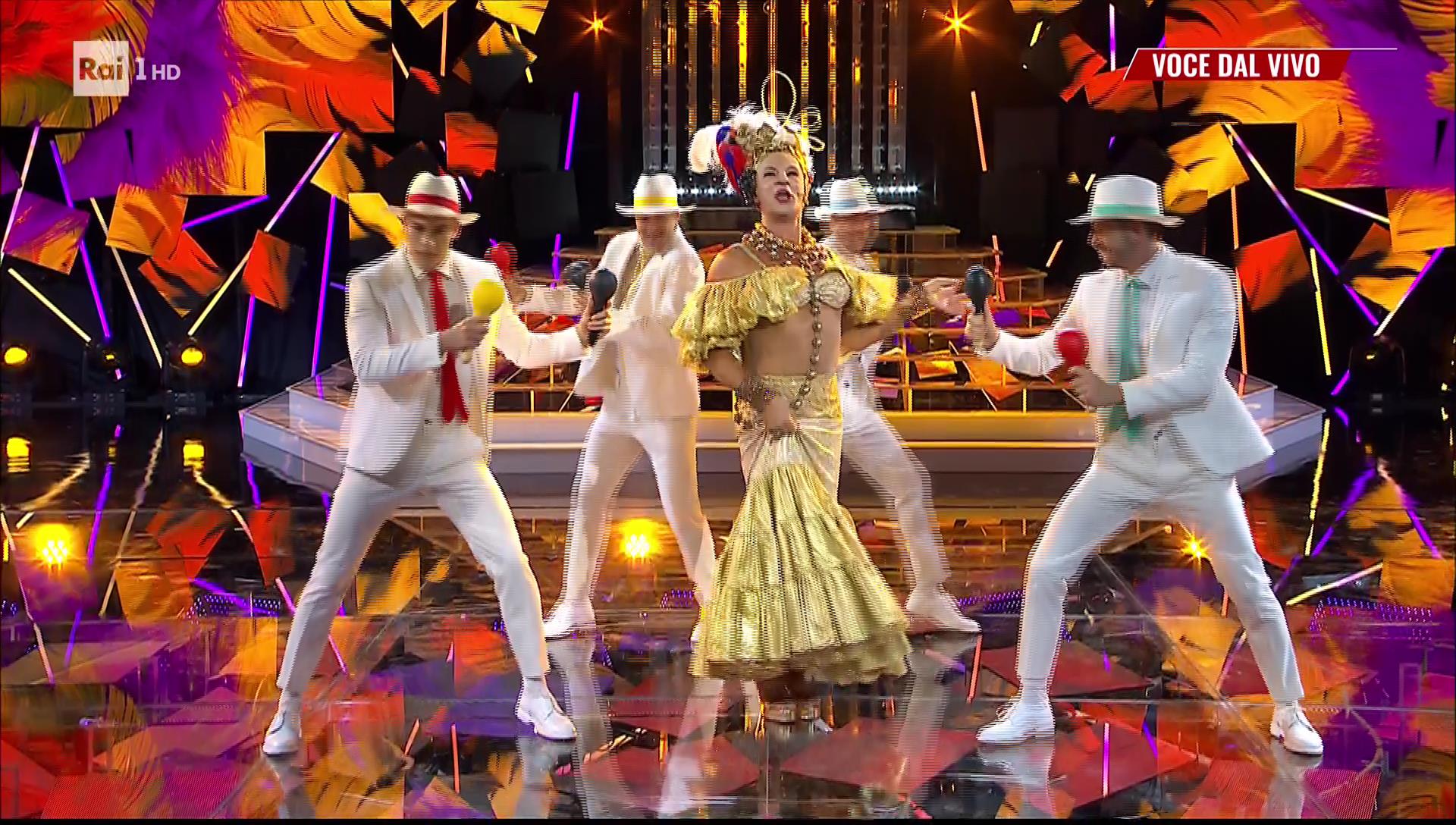 biagio-izzo-carmen-miranda-tale-quale-show (7)