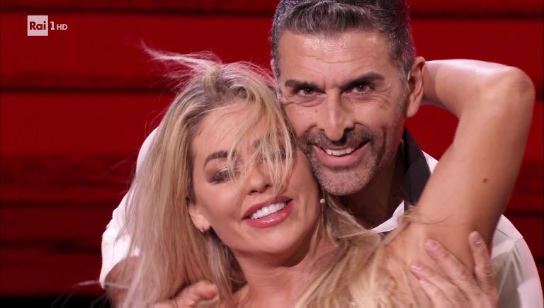 bianca-gascoigne-simone-di-pasquale-ballando-23-ottobre2021 (11)