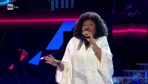 deborah-johnson-gloria-gaynor-tale-quale-show (1)