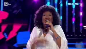 deborah-johnson-gloria-gaynor-tale-quale-show (8)