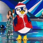 pinguino-cantante-mascherato-11-febbraio-2022 (8)