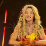 valeria-marini-shakira-tale-quale (13)