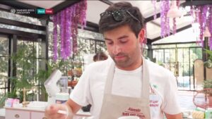 bake-off-18-novembre-2022-eliminato-alessio (5)