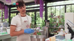 bake-off-4-novembre-2022-eliminato-riccardo (6)