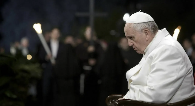 Via Crucis 2023 Papa Francesco