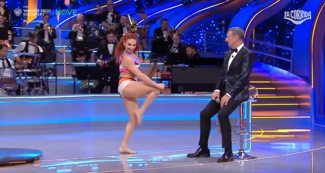 La Corrida: la Ballerina di Cicale (video)